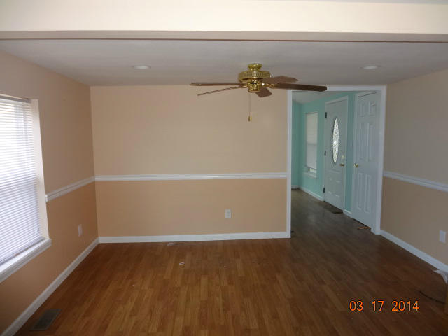 105 Judd Lane Oak Ridge, TN 37830 - Photo 3 of 11 DSC05106