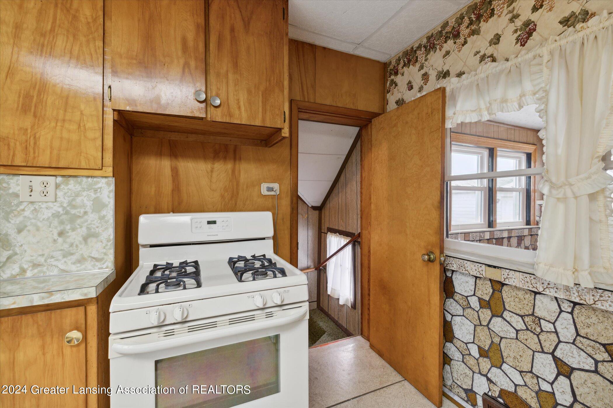 1701 West Wilkinson Road Owosso, MI 48867 - Photo 11 of 38 32-1701-W-Wilkinson-Rd-Owosso-MI-48867-W