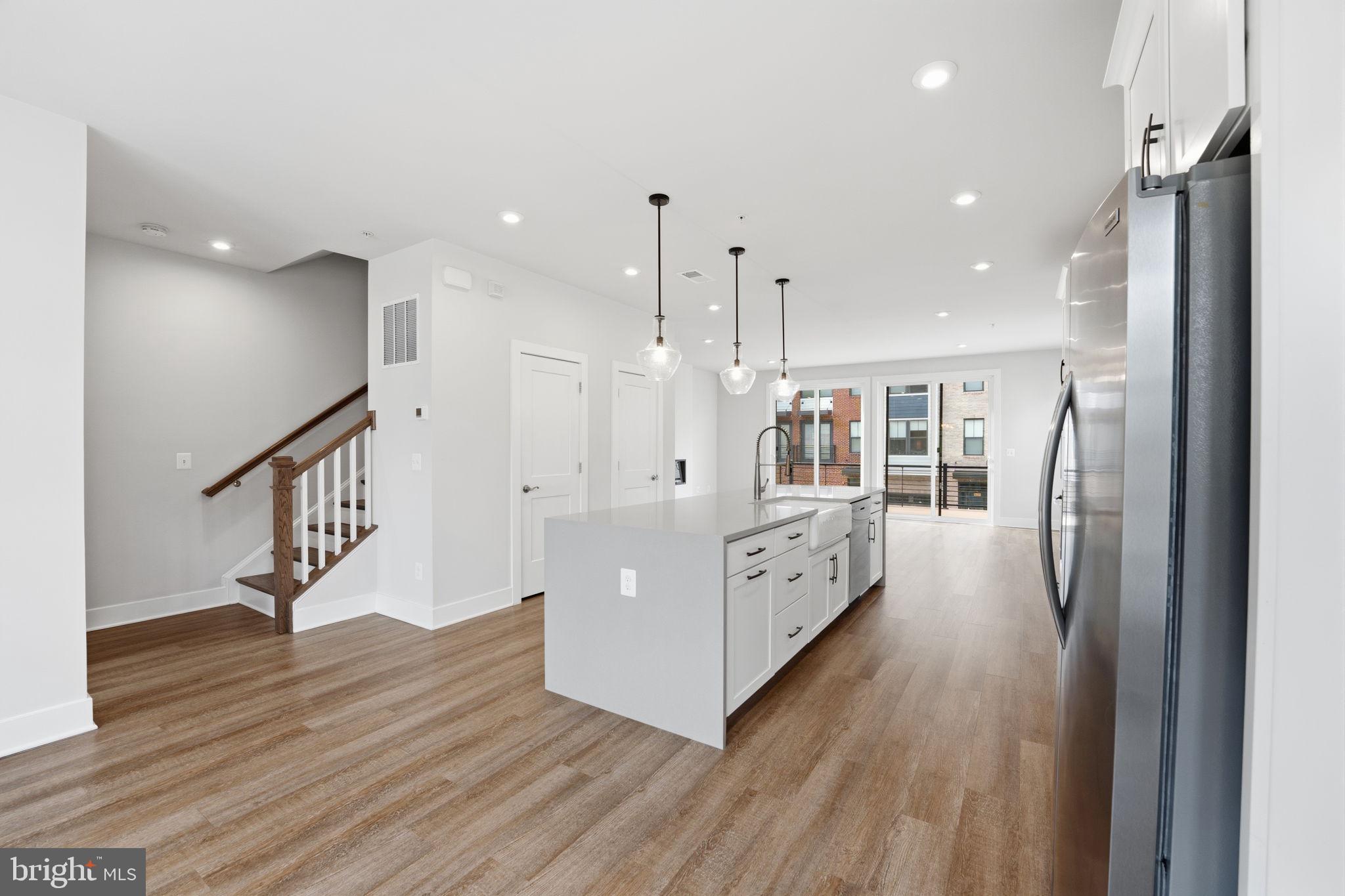 1650 Bandit Loop Reston, VA 20190 - Photo 13 of 37 Gourmet kitchen