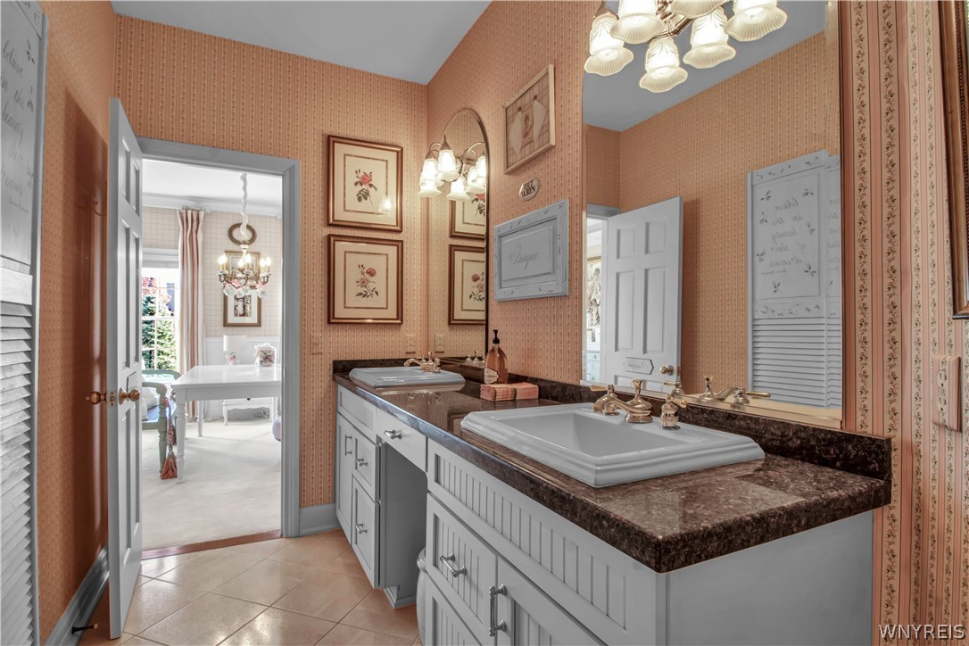 9590 Cobblestone Drive Clarence, NY 14031 - Photo 25 of 42 Bathroom