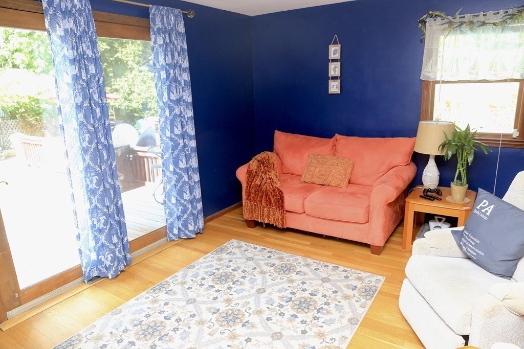 65 Whipple Road Billerica, MA 01821 - Photo 12 of 37
