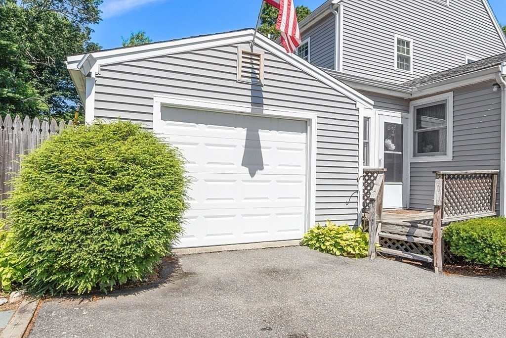 65 Whipple Road Billerica, MA 01821 - Photo 33 of 37
