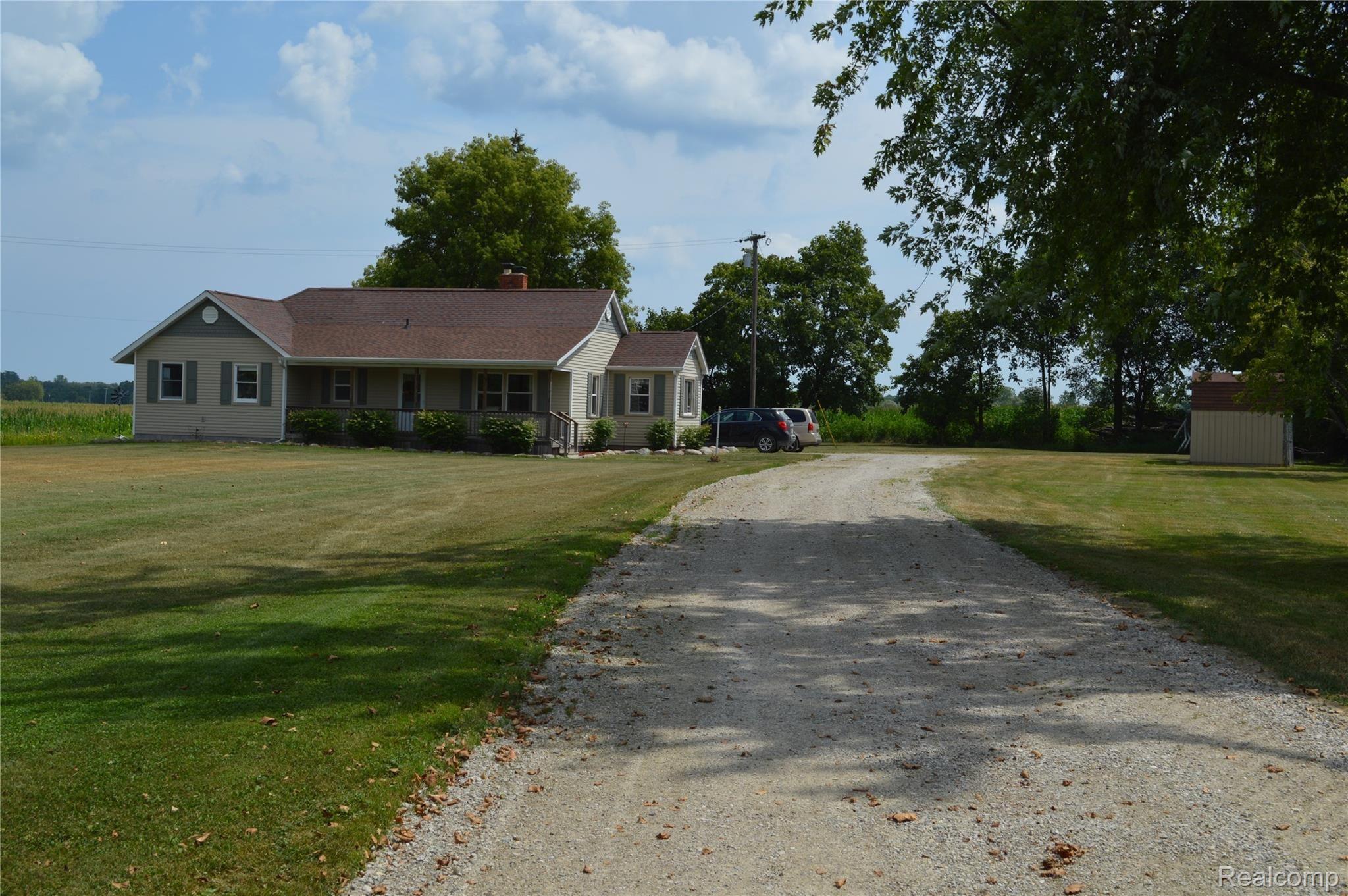 6930 Babcock Road Fort Gratiot, MI 48059 - Photo 2 of 25 DSC_0285.JPG