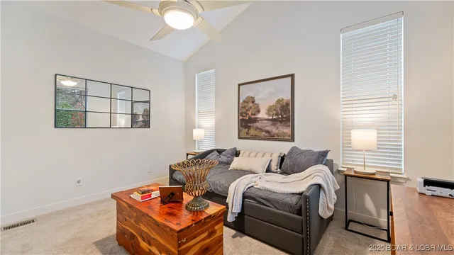 $429,000 | 306 Green Trails Court, Camdenton, MO 65020