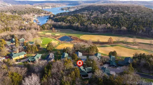 $429,000 | 306 Green Trails Court, Camdenton, MO 65020