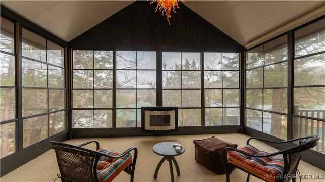 $429,000 | 306 Green Trails Court, Camdenton, MO 65020