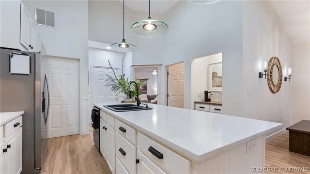 $429,000 | 306 Green Trails Court, Camdenton, MO 65020