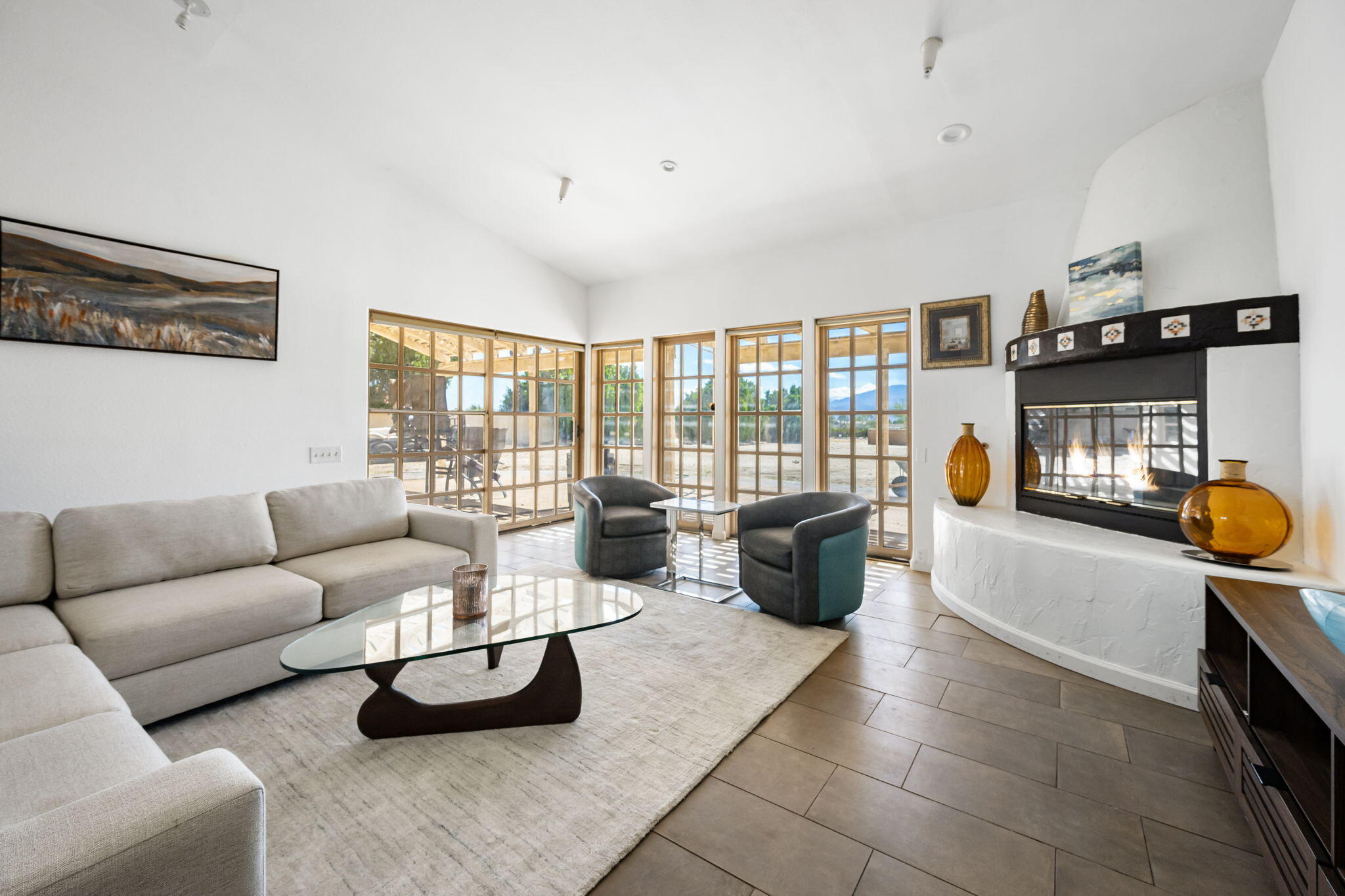 27-web-or-mls-SH_Valle_0325_OPMG_027