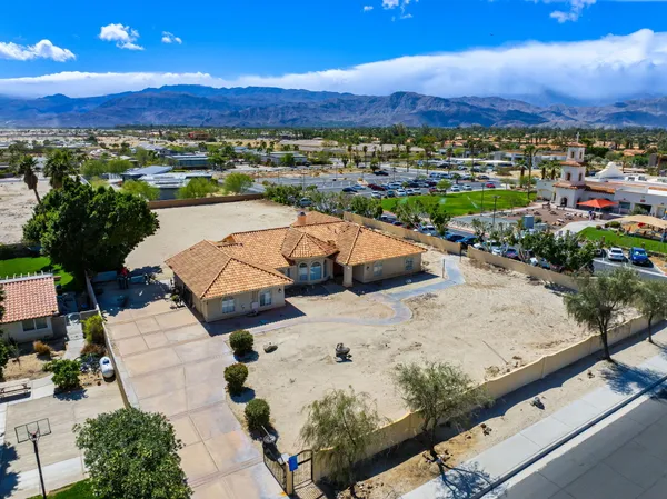 $1,600,000 | 72125 Vía Vail, Rancho Mirage, CA 92270