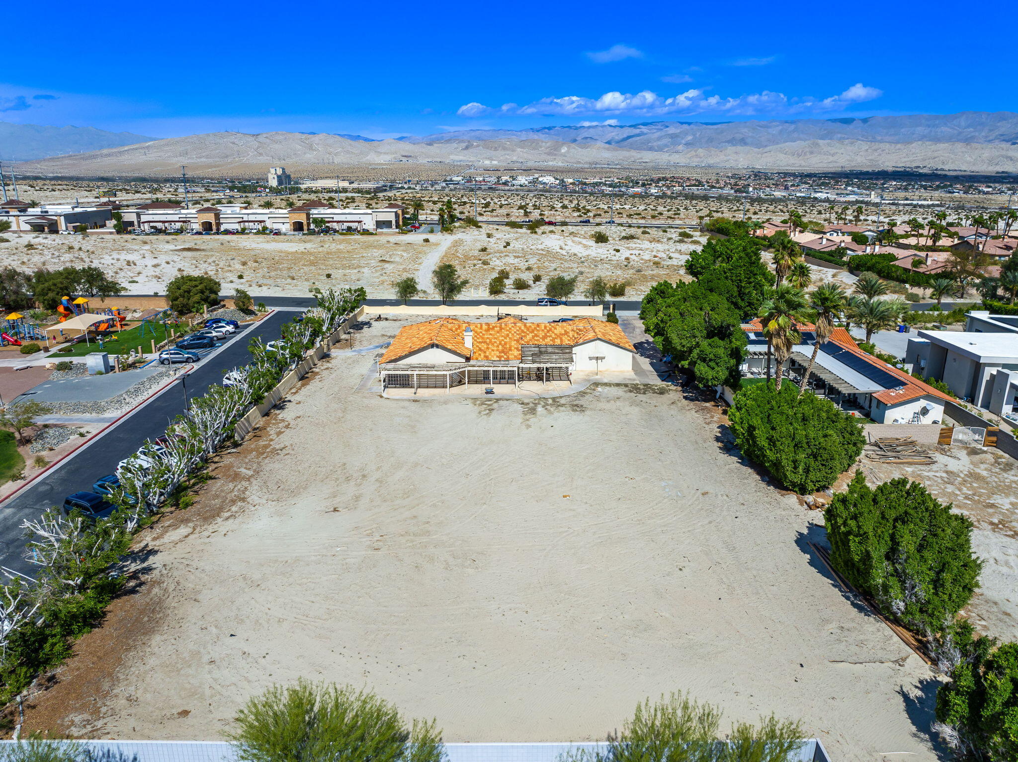 72125 Vía Vail Rancho Mirage, CA 92270 - Photo 22 of 38 7-web-or-mls-SH_Valle_0325_OPMG_007