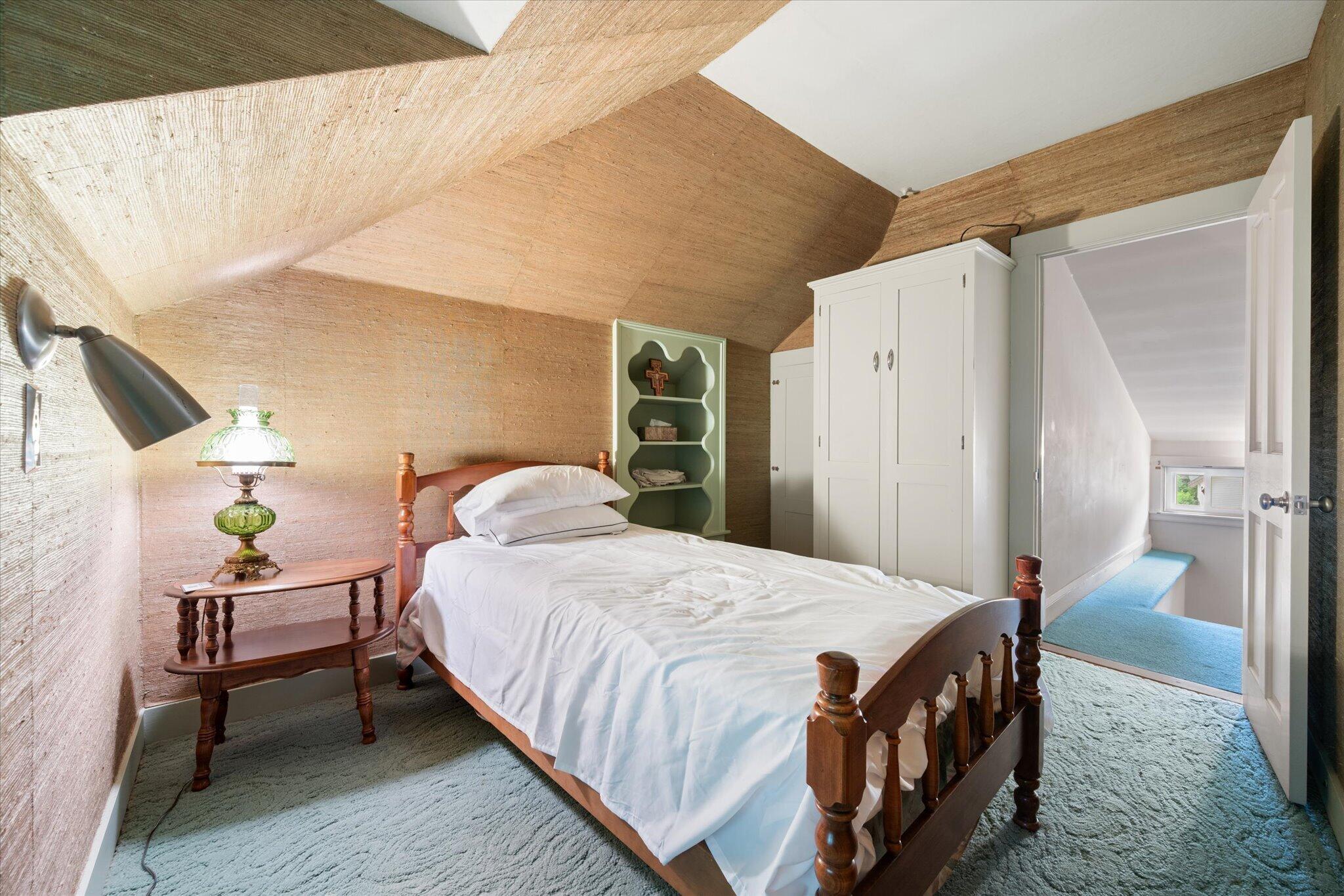 4 Park Street Ellsworth, ME 04605 - Photo 22 of 35 31-Bedroom 3