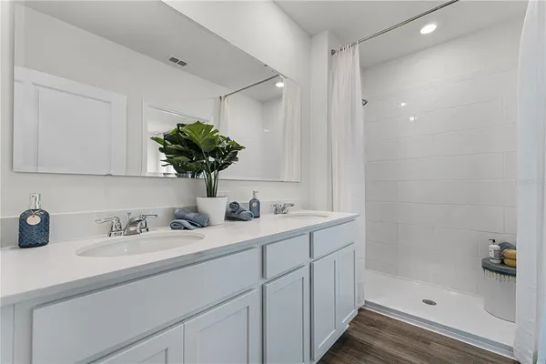 $440,990 | 2323 Ashwood Bluff Drive, Ocoee, FL 34761