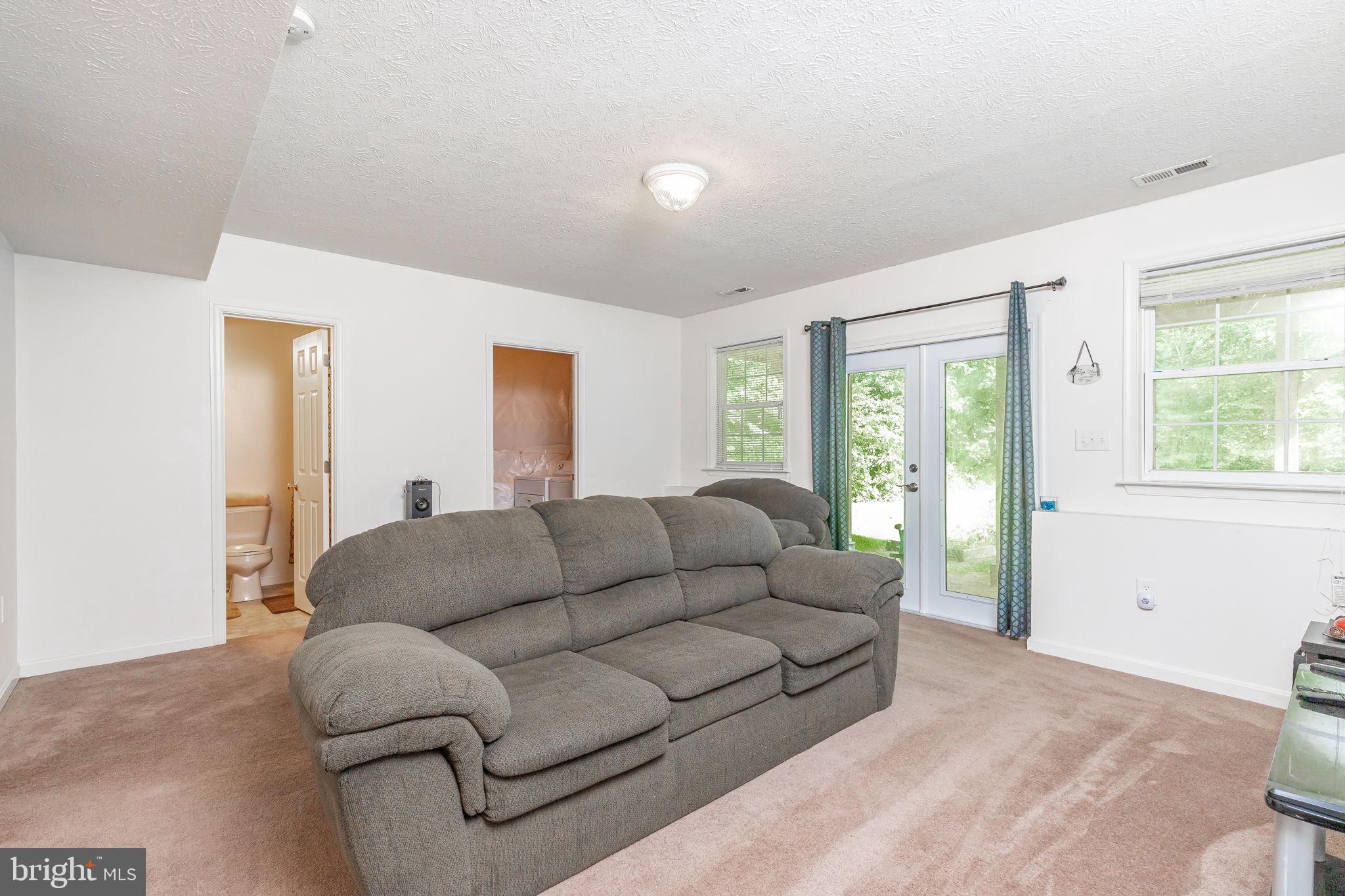 12085 Longleaf Road Ruther Glen, VA 22546 - Photo 5 of 19 Gallery Image 5