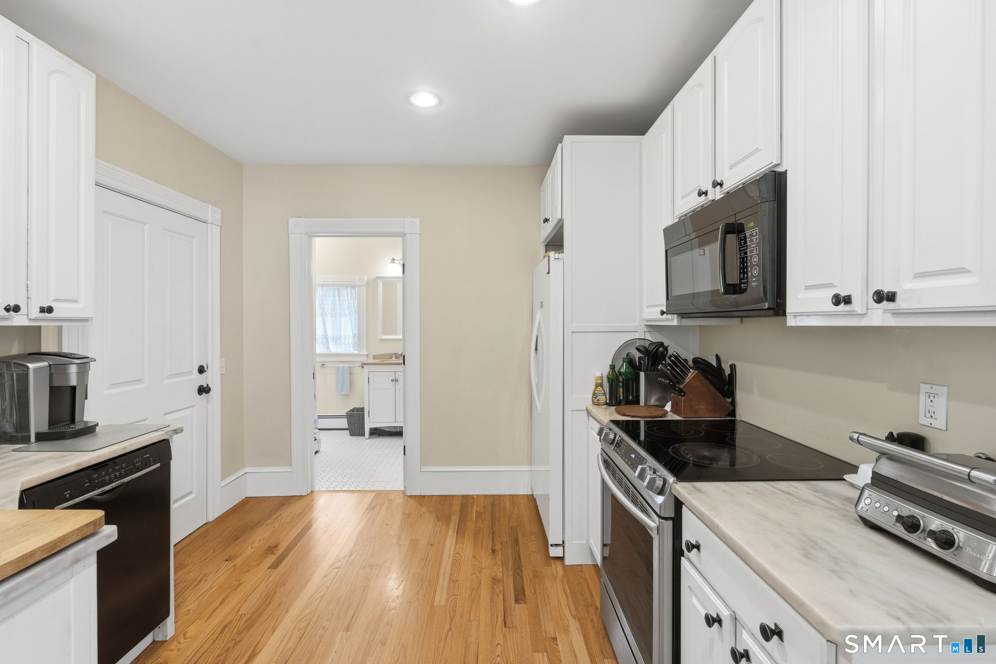 68 School Street Groton, CT 06340 - Photo 36 of 40