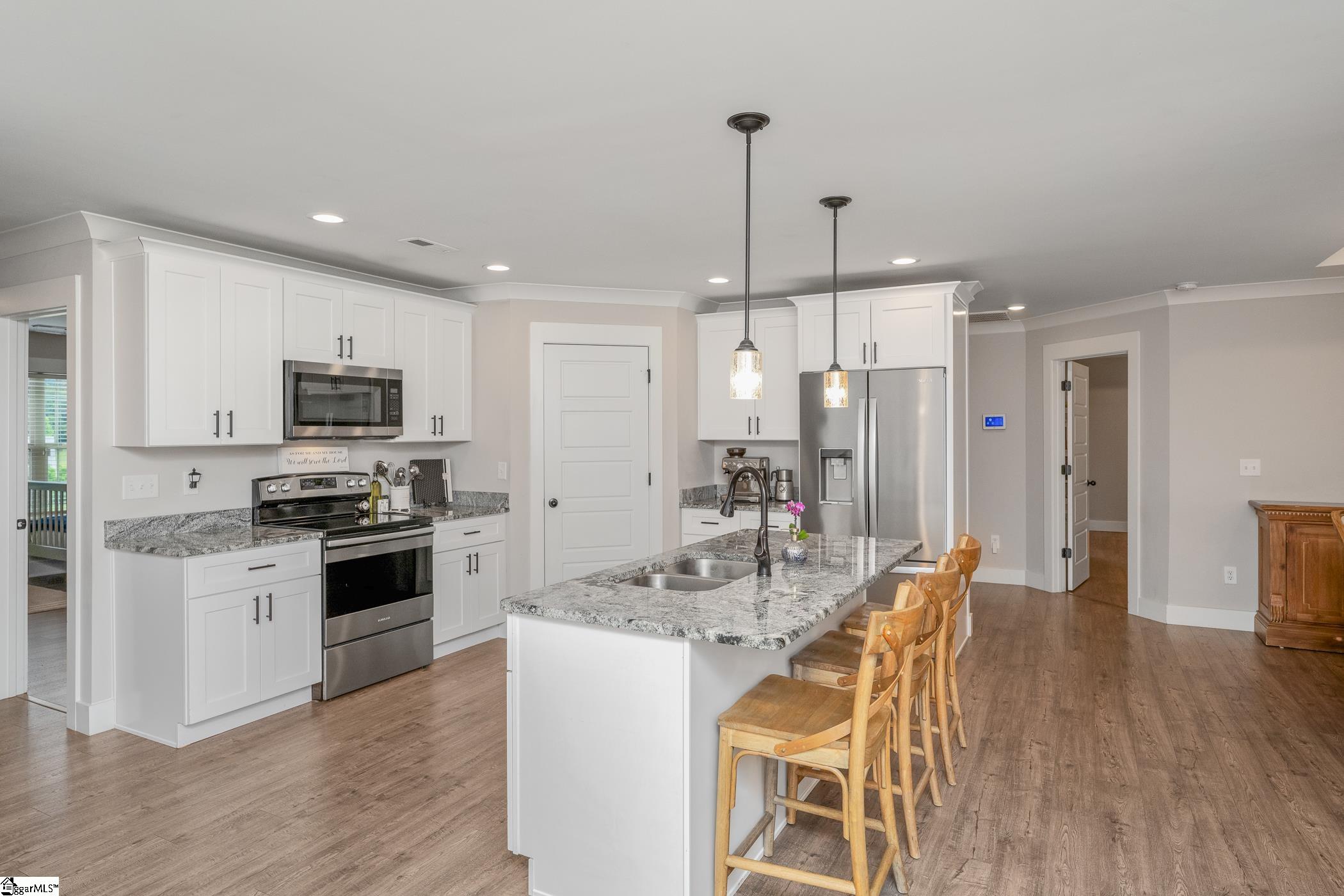 881 Cothran Road Inman, SC 29349 - Photo 6 of 44