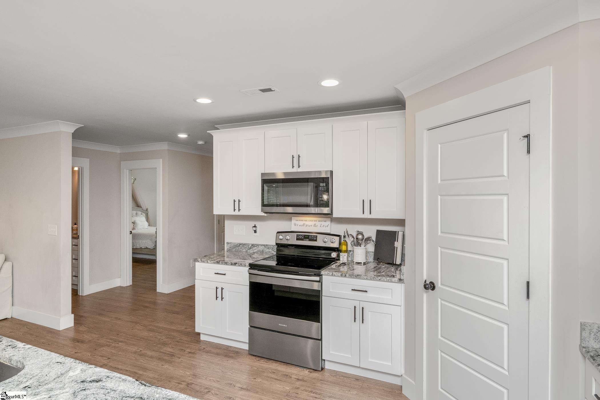 881 Cothran Road Inman, SC 29349 - Photo 7 of 44