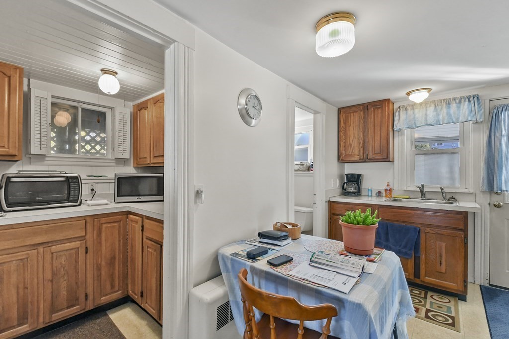 35 Bernard Road Grafton, MA 01536 - Photo 11 of 38 Gallery Image 11