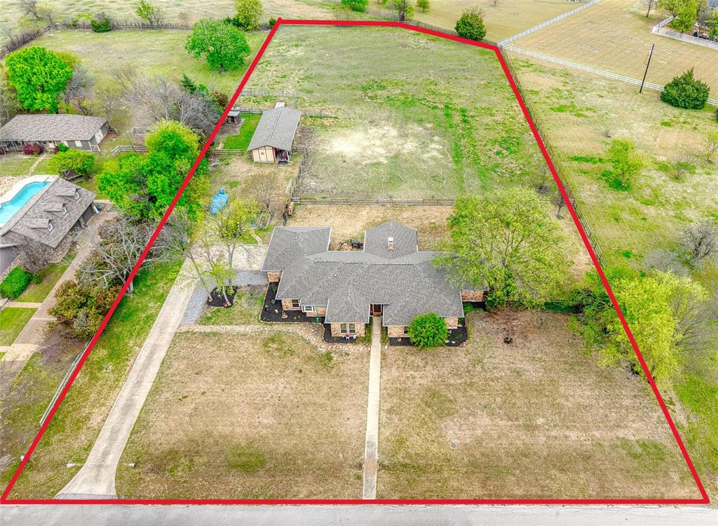 10 Citrus Way Lucas, TX 75002 - Photo 1 of 1 Overview of 10 Citrus Way located in highly sought out Lucas, TX. The 2 acre property with parcel outlined
