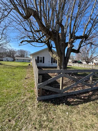 $115,000 | 1719 Lindberg Road, Anderson, IN 46012