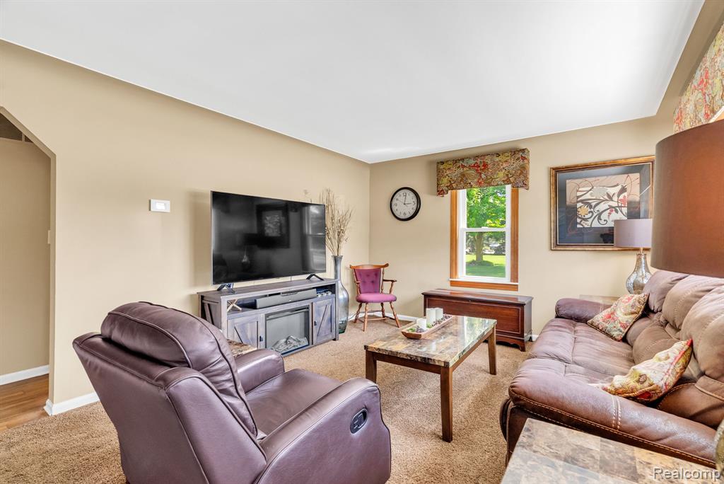 1020 Capac Road Allenton, MI 48002 - Photo 8 of 36