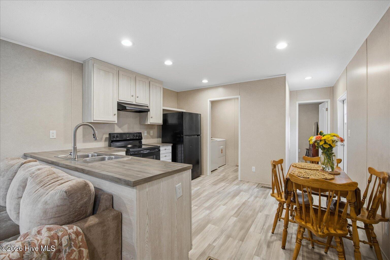 104 Sycamore Road Southport, NC 28461 - Photo 10 of 26 16-IMG_0303