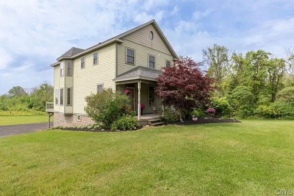 $425,000 | 321 West Lake Road, Oswego, NY 13126