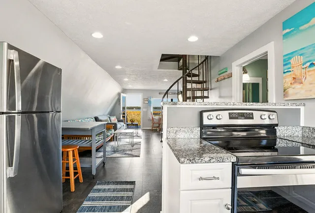 $1,200,000 | 111 Mile Stretch Road, Biddeford, ME 04005