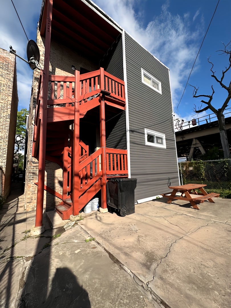 6331 South Elizabeth Street Chicago, IL 60636 - Photo 3 of 45