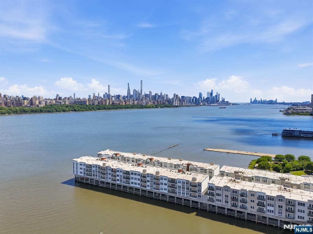 242 The Promenade, Unit 242 Edgewater, NJ 07020 - Photo 47 of 49