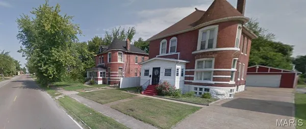 $29,900 | 3101 Bond Avenue, East St. Louis, IL 62207