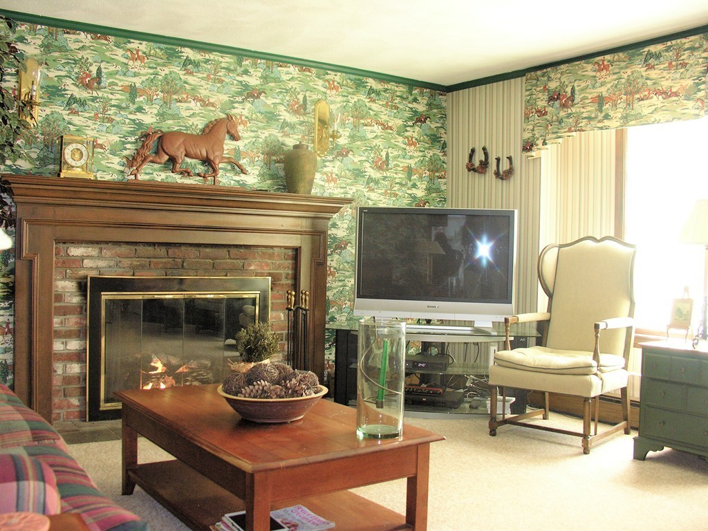 4 Lantern Road Framingham, MA 01702 - Photo 12 of 29
