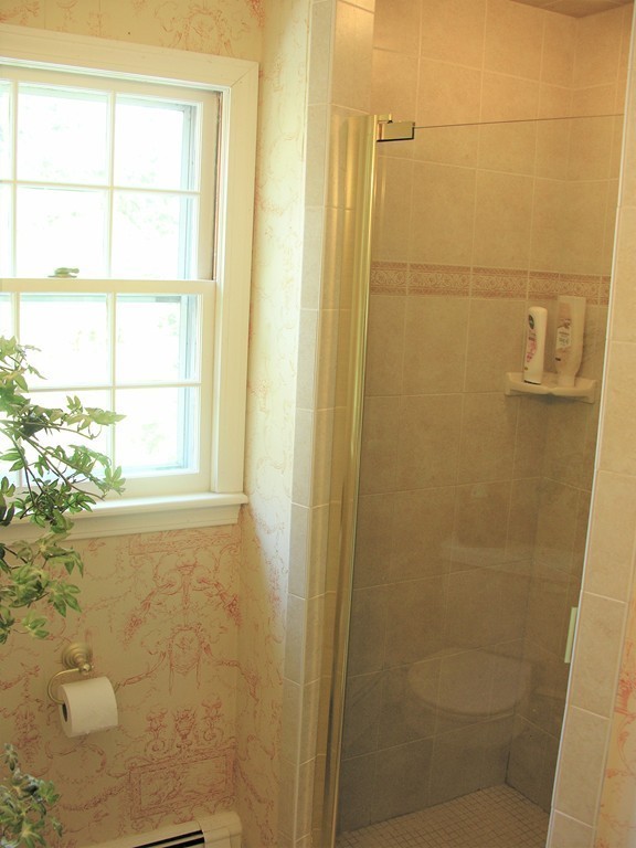 4 Lantern Road Framingham, MA 01702 - Photo 16 of 29