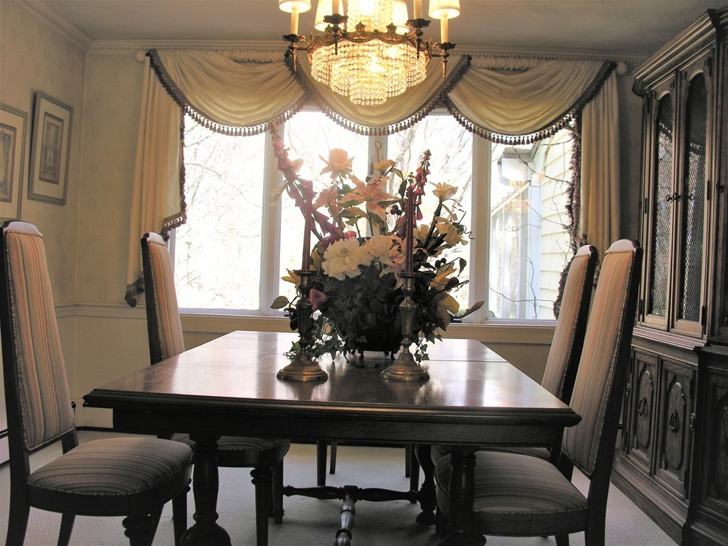 4 Lantern Road Framingham, MA 01702 - Photo 5 of 29