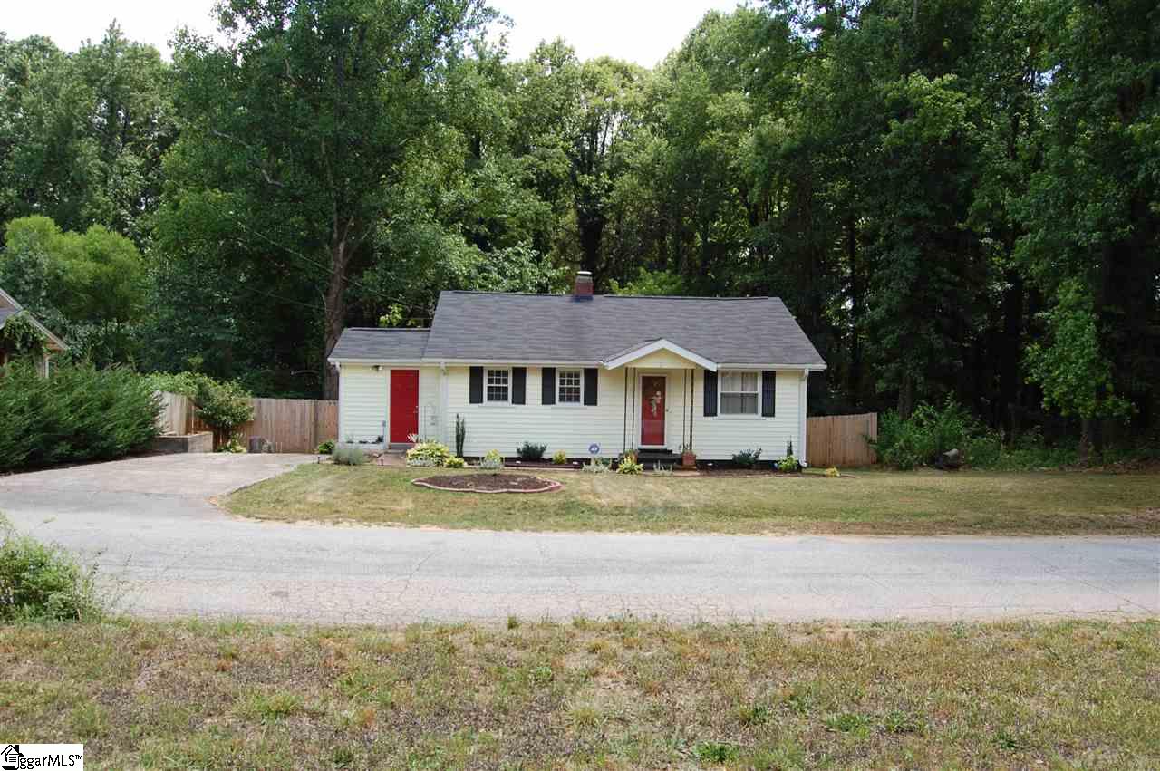 2 Hall Road Greenville, SC 29609 - Photo 3 of 25 Gallery Image 3