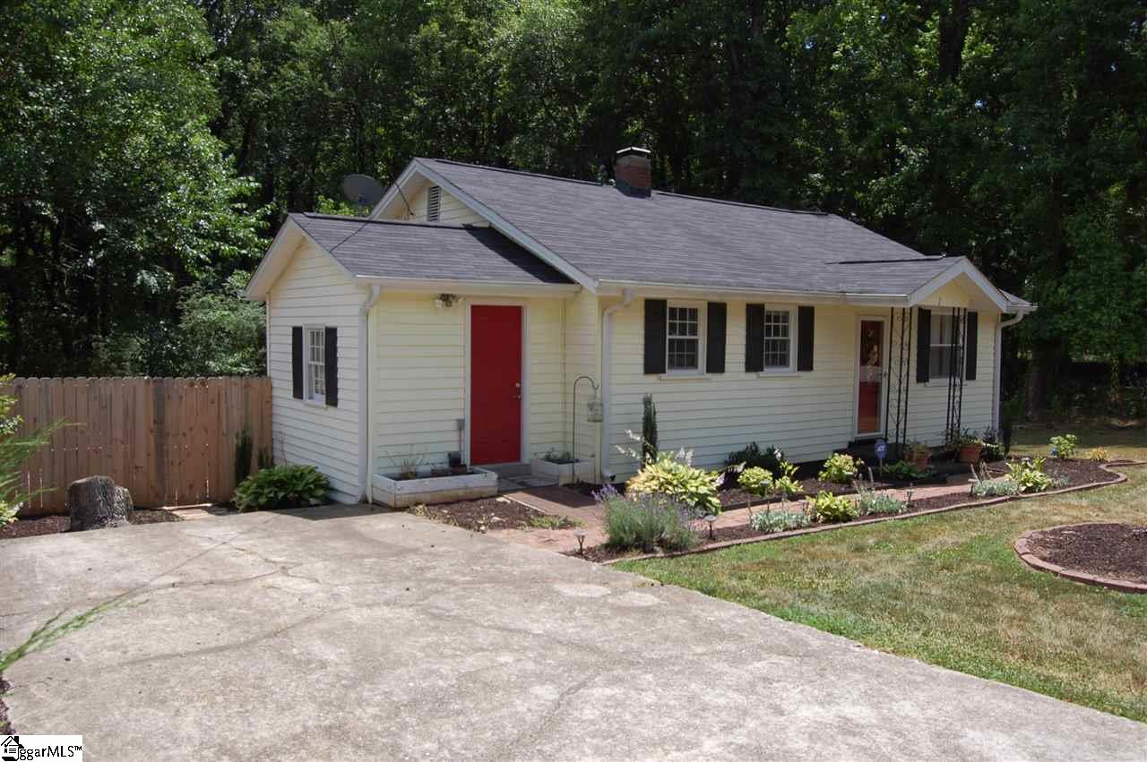 2 Hall Road Greenville, SC 29609 - Photo 4 of 25 Gallery Image 4