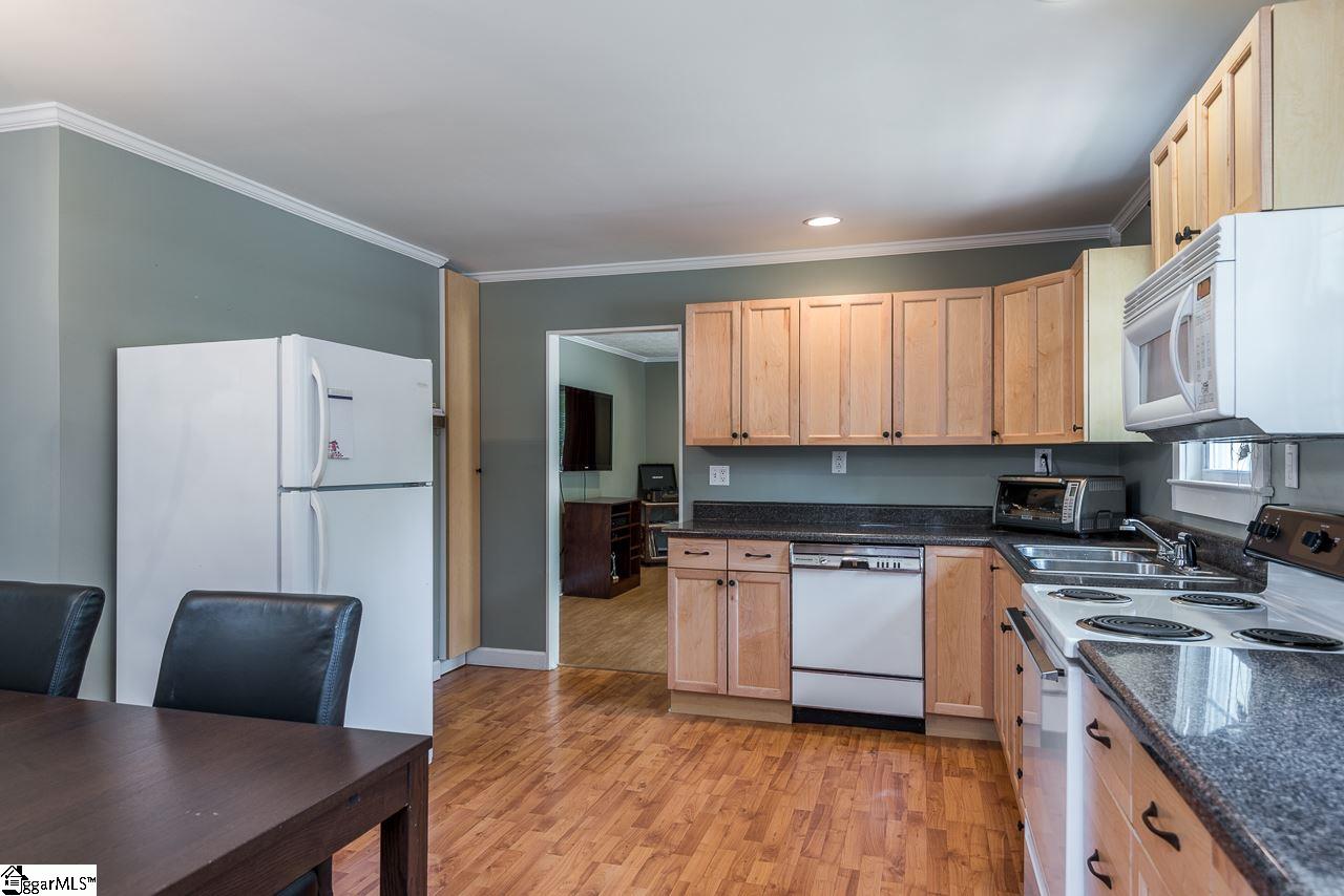 2 Hall Road Greenville, SC 29609 - Photo 9 of 25 Gallery Image 9
