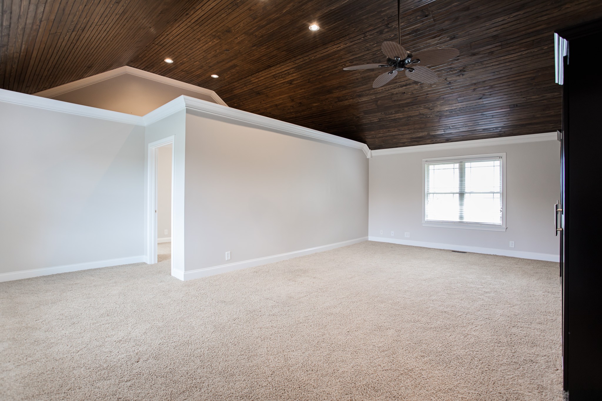 5325 Fred Perry Road Springfield, TN 37172 - Photo 20 of 26 a view of an empty room with a window