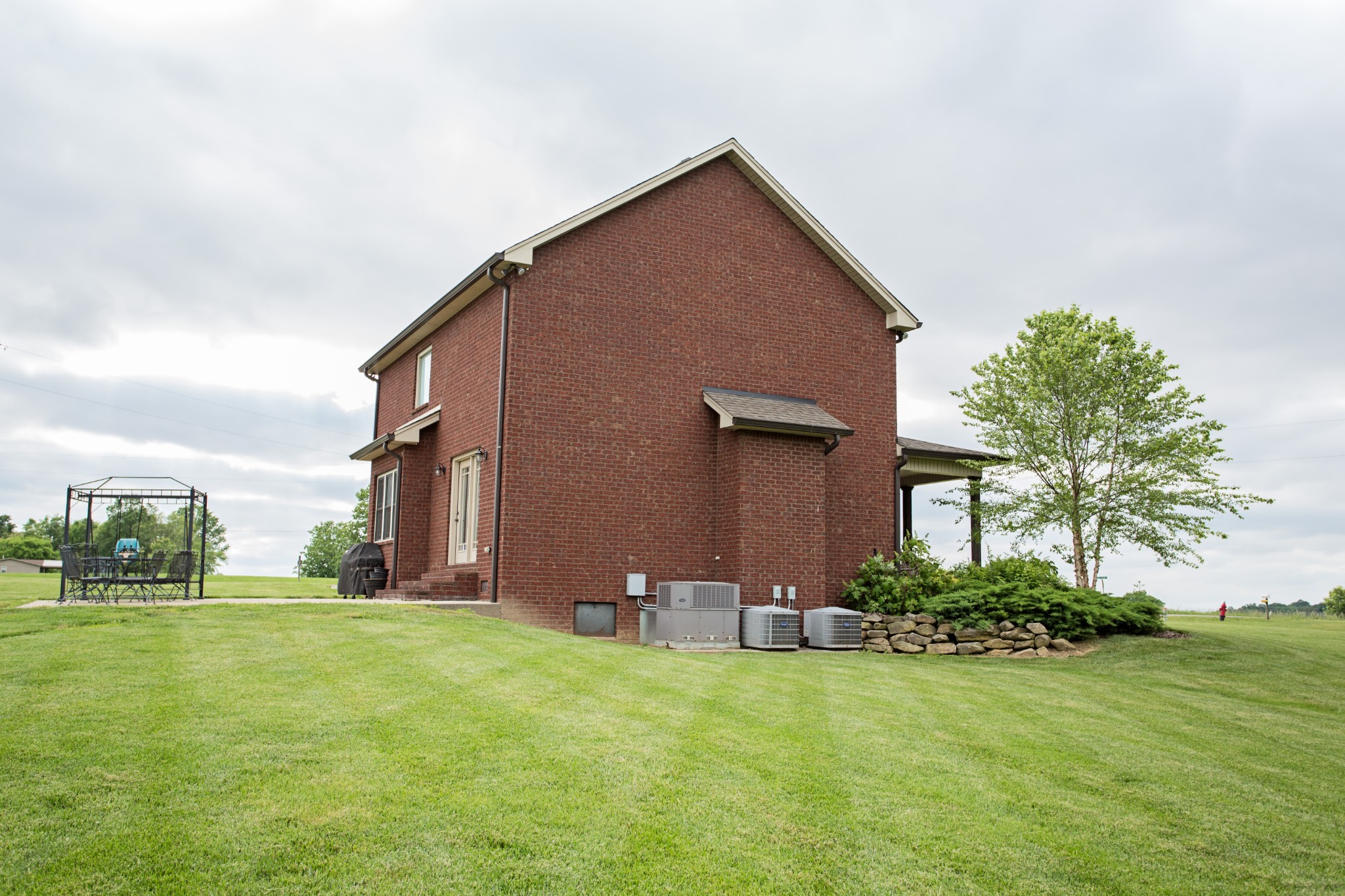 5325 Fred Perry Road Springfield, TN 37172 - Photo 25 of 26 a front view of house with yard and green space