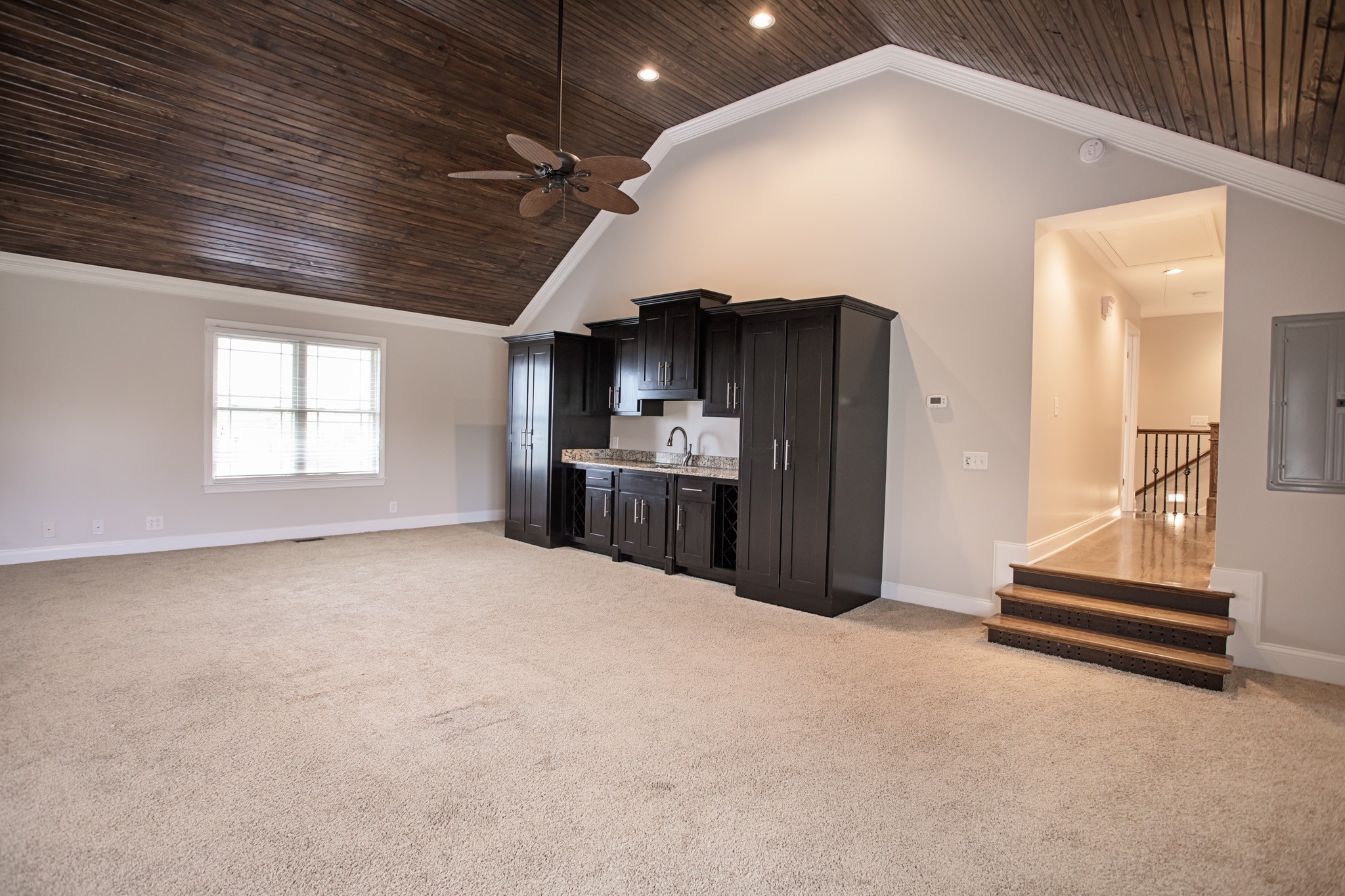 5325 Fred Perry Road Springfield, TN 37172 - Photo 10 of 26 a large room with closet