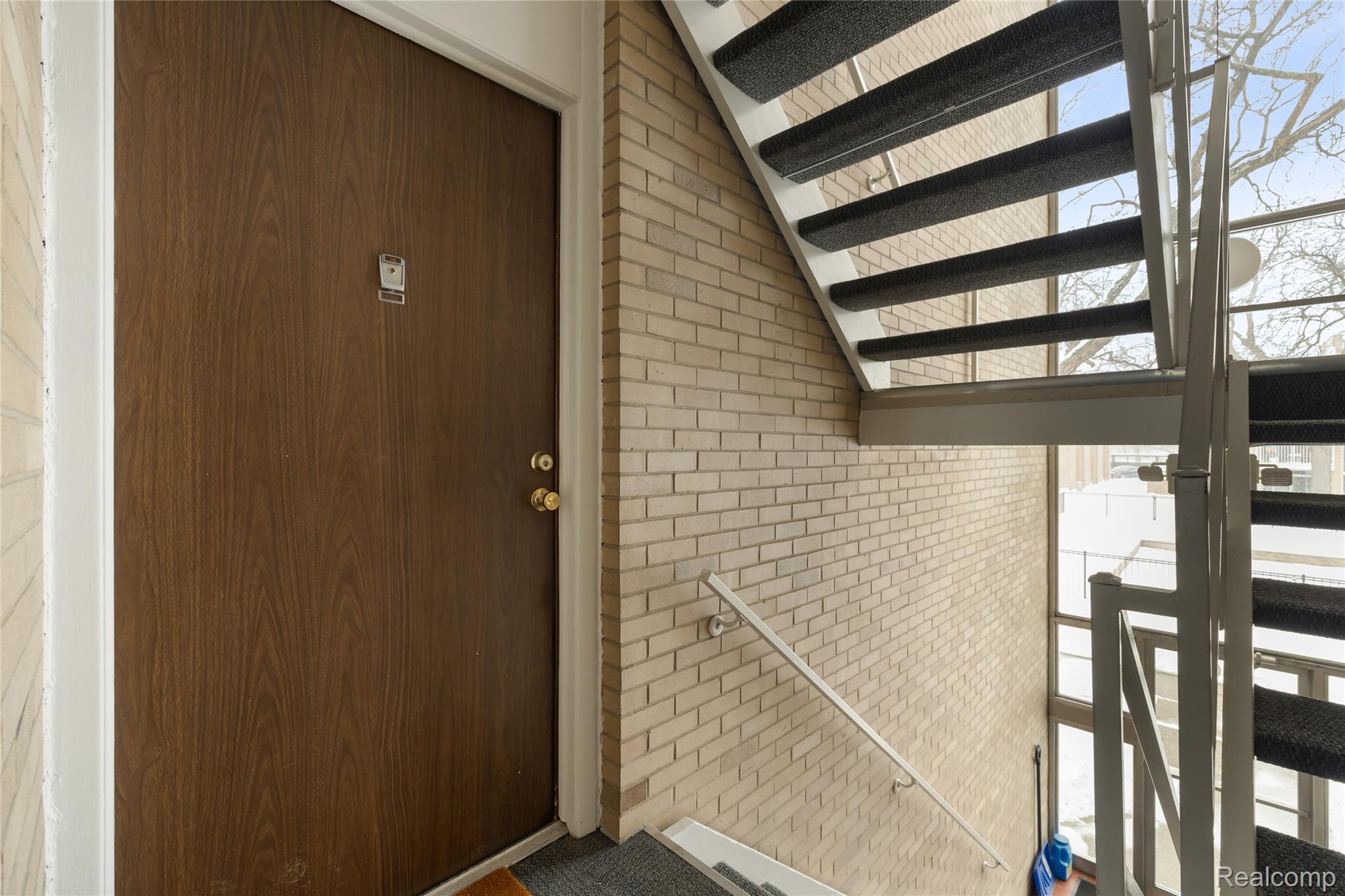 4909 Crooks Road, Unit D6 Royal Oak, MI 48073 - Photo 2 of 16 Property entrance