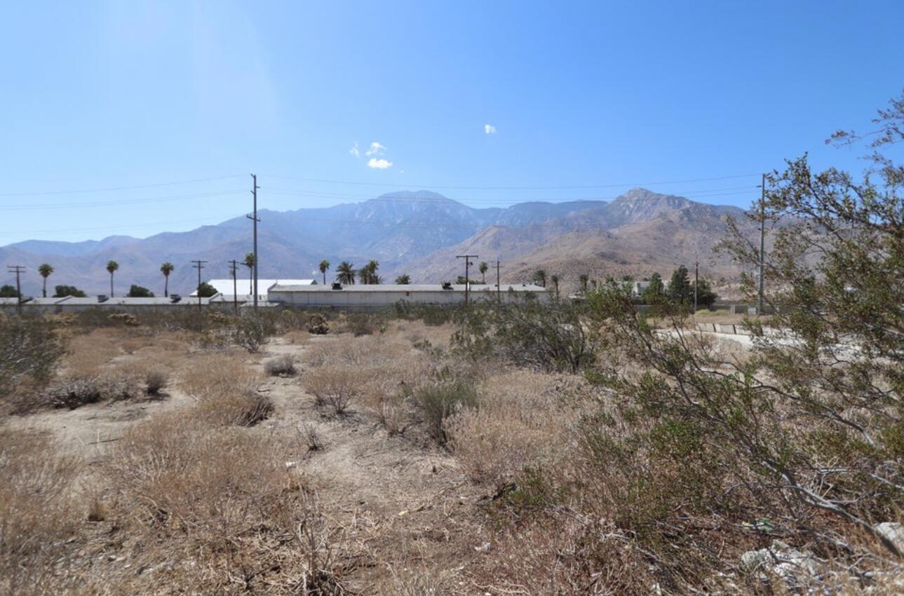 6 Joshua Road Whitewater, CA 92282 - Photo 3 of 3 a view of a city