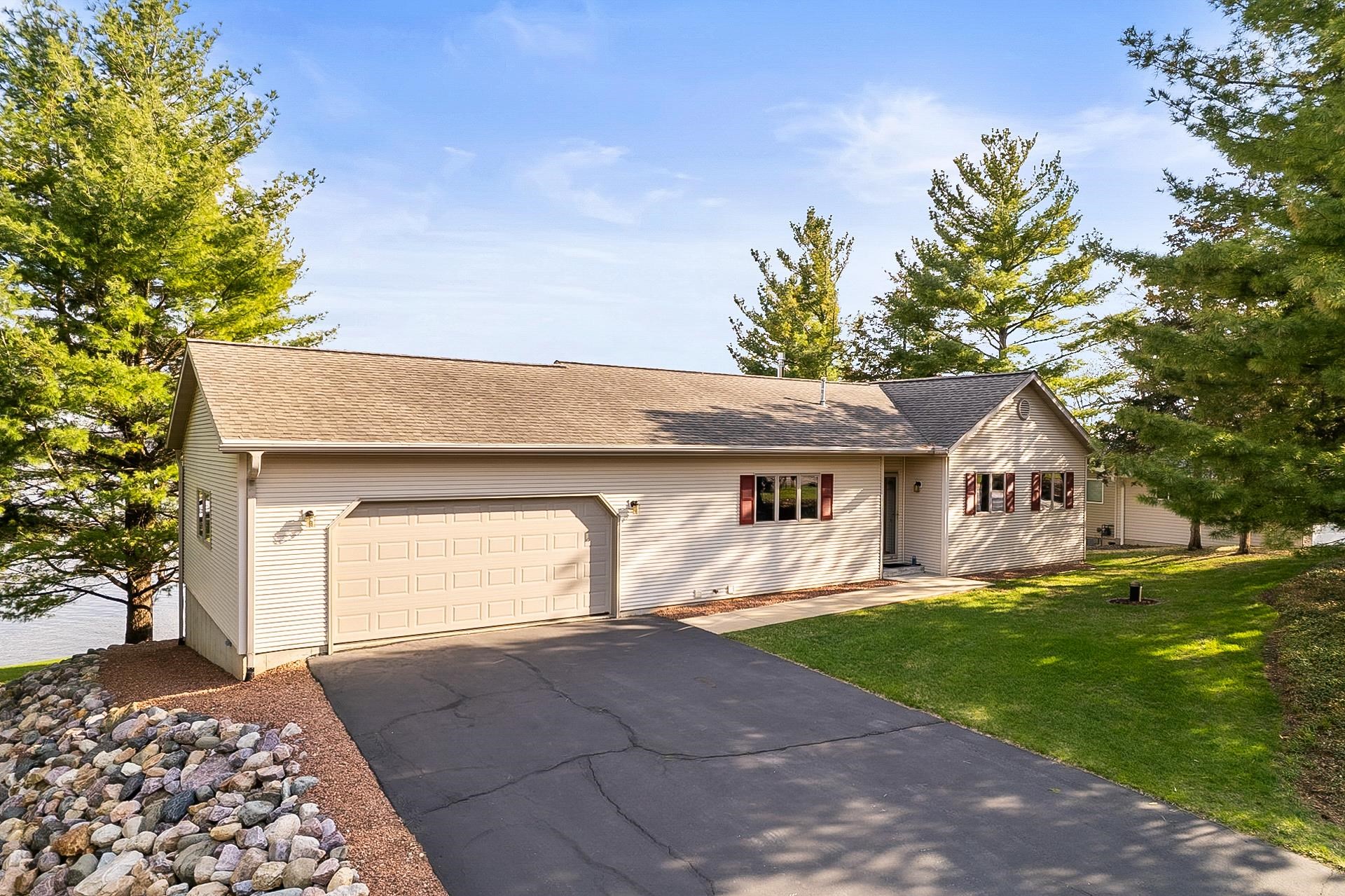 S7214 Camp Lake Wisconsin Road Merrimac, WI 53561 - Photo 2 of 50