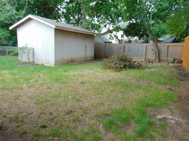 $1,495 | 407 Live Oak Street, Kyle, TX 78640