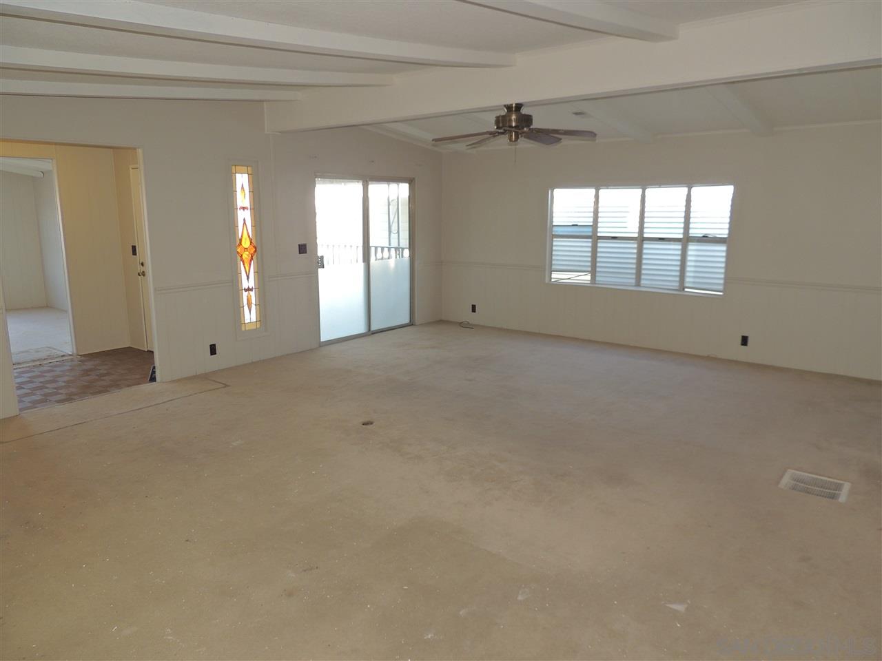 8701 Mesa Road, Unit 149 Santee, CA 92071 - Photo 6 of 25 Gallery Image 6