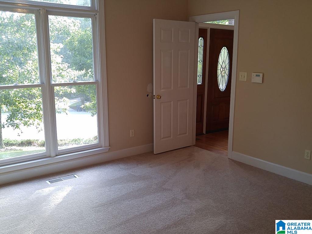 103 Royal Place Pelham, AL 35124 - Photo 4 of 20