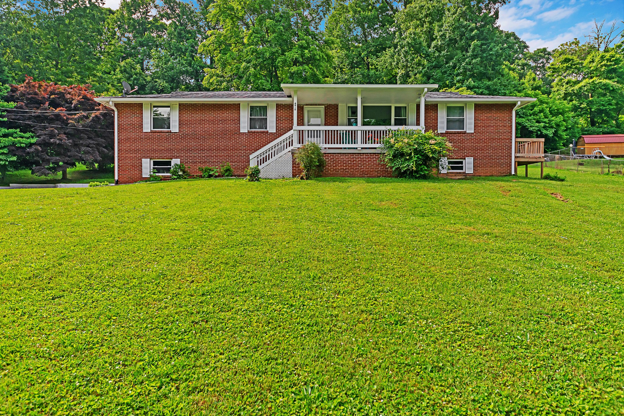6910 Rising Road Knoxville, TN 37924 - Photo 1 of 28 Gallery Image 1