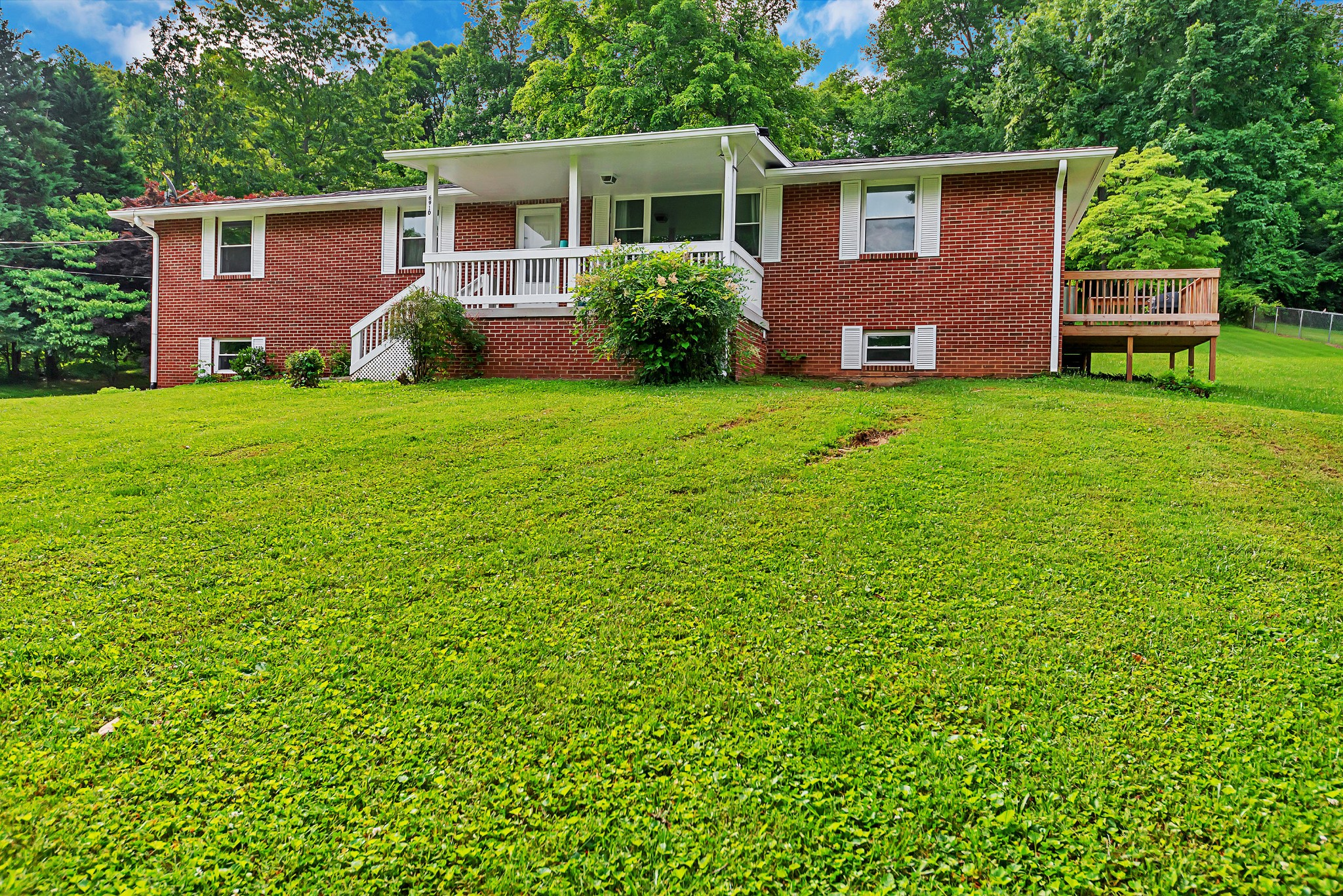 6910 Rising Road Knoxville, TN 37924 - Photo 2 of 28 Gallery Image 2