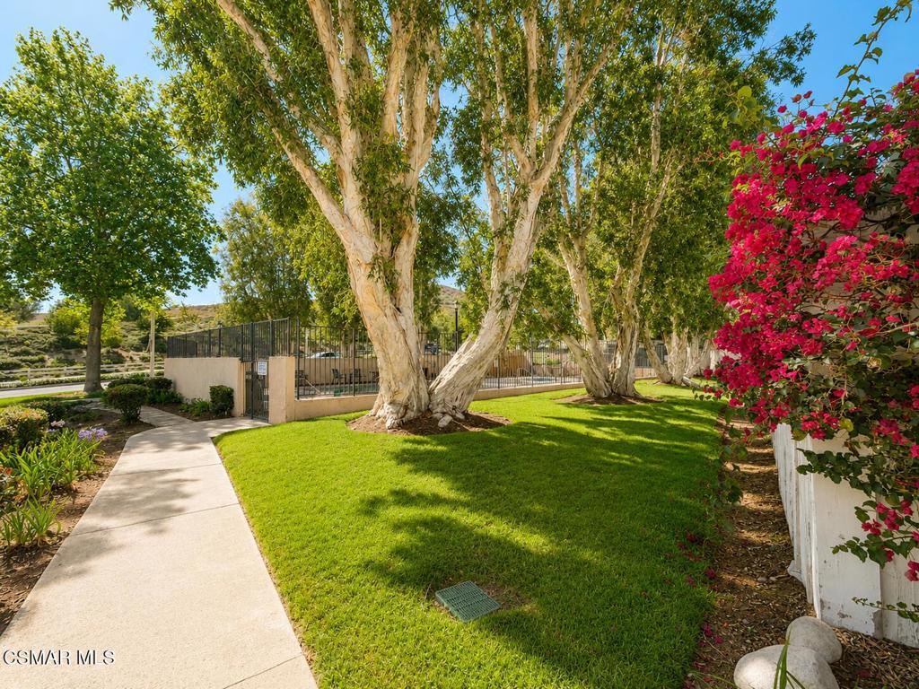 2762 Erringer Road, Unit 15 Simi Valley, CA 93065 - Photo 13 of 23