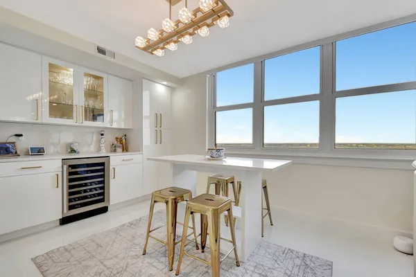 $3,800 | 5440 North Ocean Drive, Unit 1002, Singer Island, FL 33404