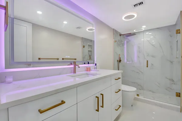 $3,800 | 5440 North Ocean Drive, Unit 1002, Singer Island, FL 33404